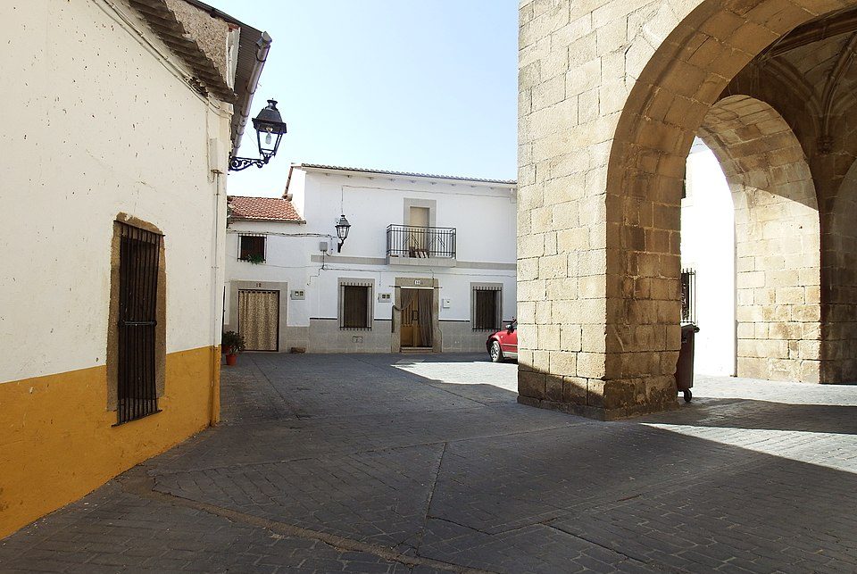 960px-Arroyomolinos_CC_24