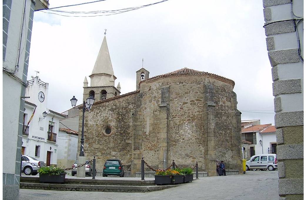 Arroyomolinos_de_la_Vera_Iglesia