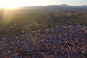 1280px-Moraleja_(Cáceres)_a_vista_de_pájaro